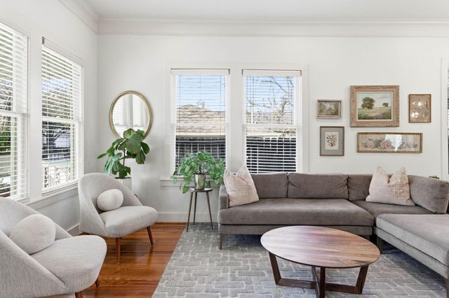 727 E 25th Street, Houston, TX 77008