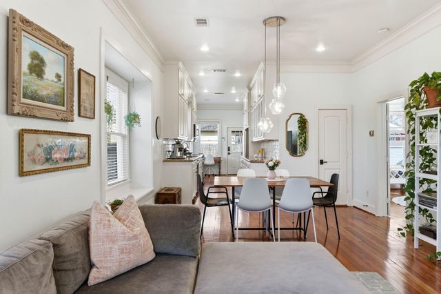 727 E 25th Street, Houston, TX 77008