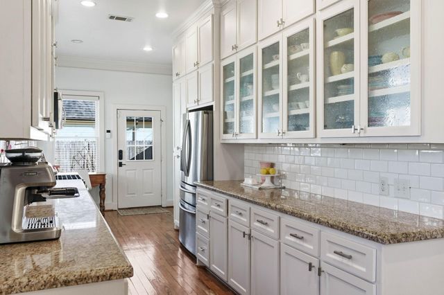 727 E 25th Street, Houston, TX 77008