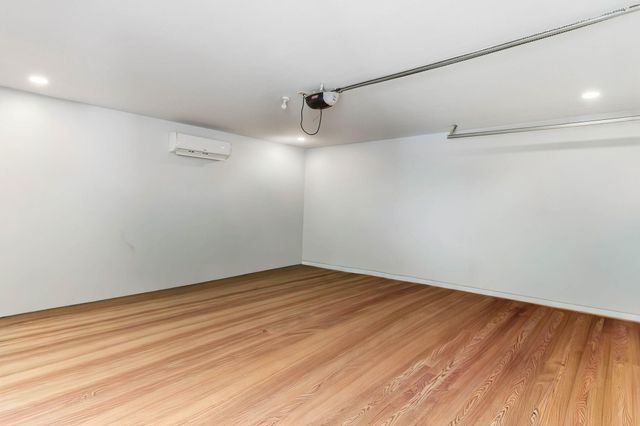 727 E 25th Street, Houston, TX 77008