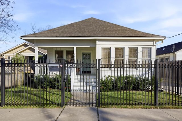 727 E 25th Street, Houston, TX 77008