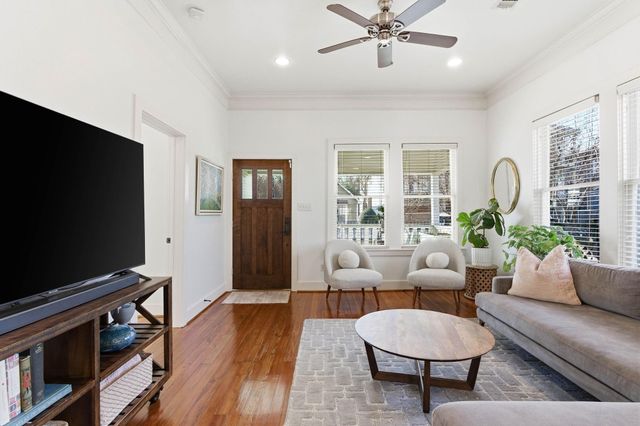 727 E 25th Street, Houston, TX 77008