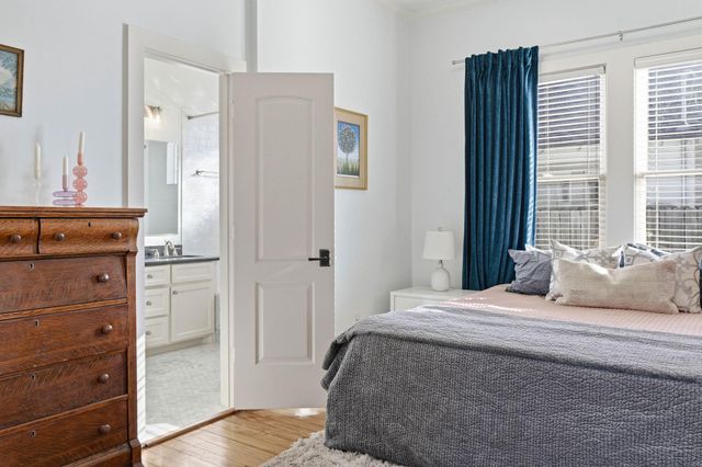 727 E 25th Street, Houston, TX 77008