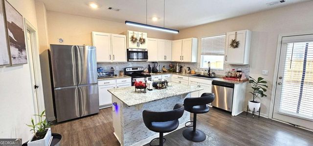 404 Starbuck Parkway, Pendergrass, GA 30567