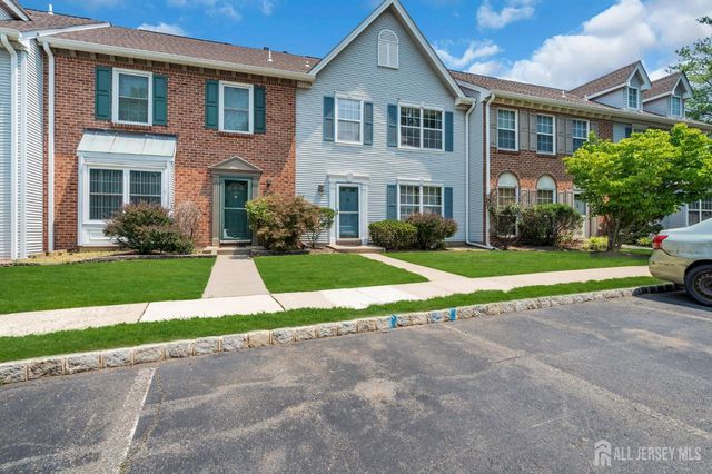 91 Chelsea Court 14, Franklin, NJ 08823