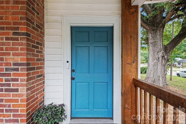 1521 Blackwood Street, Gastonia, NC 28052