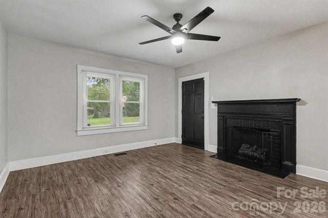 1521 Blackwood Street, Gastonia, NC 28052