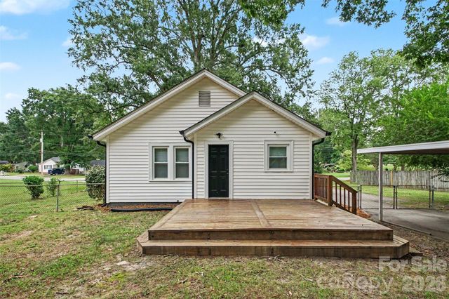 1521 Blackwood Street, Gastonia, NC 28052