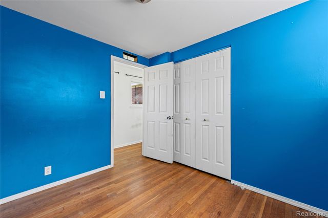 30539 Longfellow Avenue, Madison Heights, MI 48071