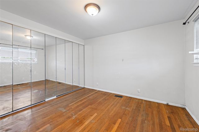 30539 Longfellow Avenue, Madison Heights, MI 48071