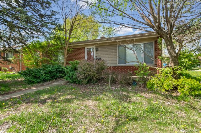 30539 Longfellow Avenue, Madison Heights, MI 48071