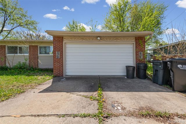 30539 Longfellow Avenue, Madison Heights, MI 48071
