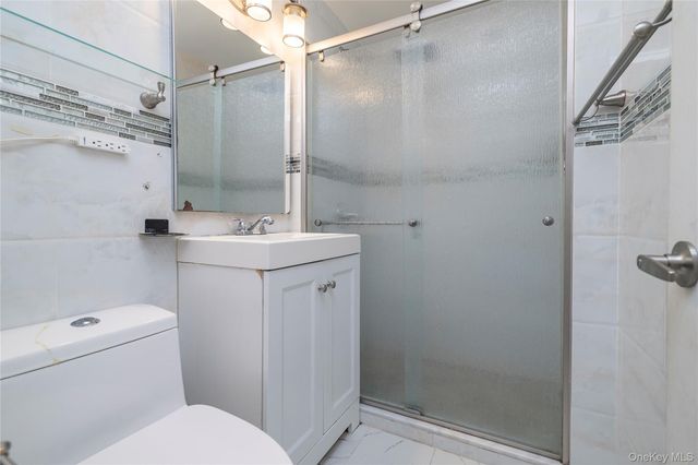 211-35 23 Avenue L1, Bayside, NY 11360