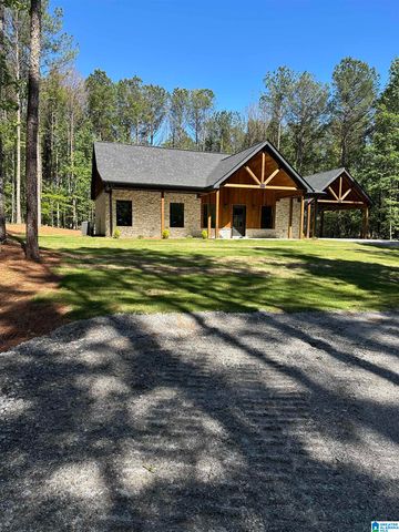 327 COUNTY ROAD 18, Roanoke, AL 36274