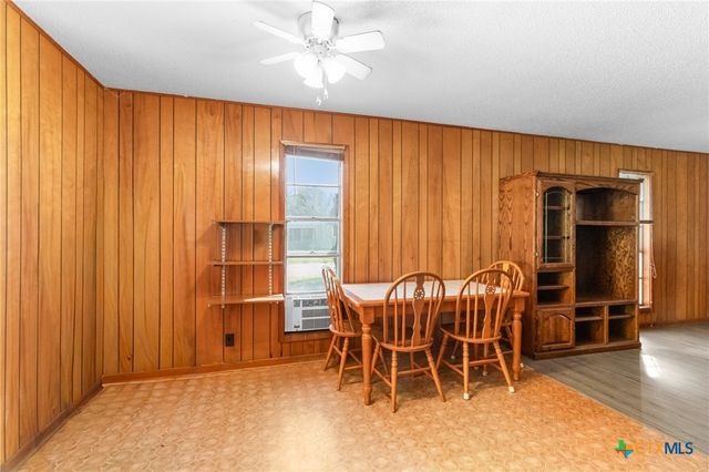 614 Sarah Street, Edna, TX 77957