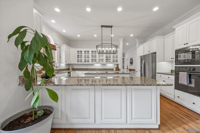 2746 Tammerack Lane SE, Owens Cross Roads, AL 35763