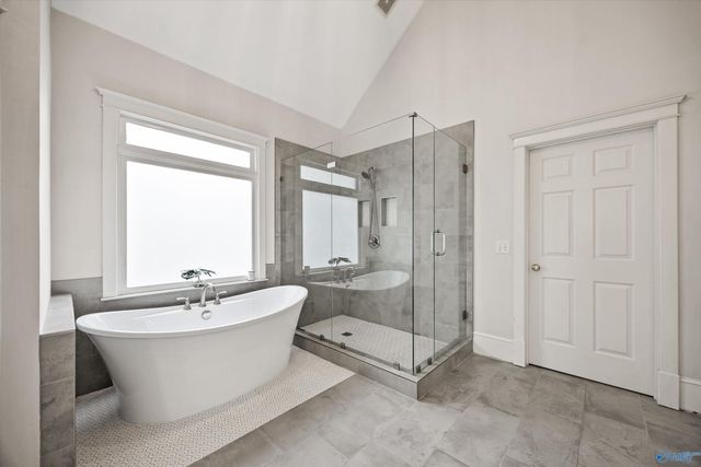 2746 Tammerack Lane SE, Owens Cross Roads, AL 35763