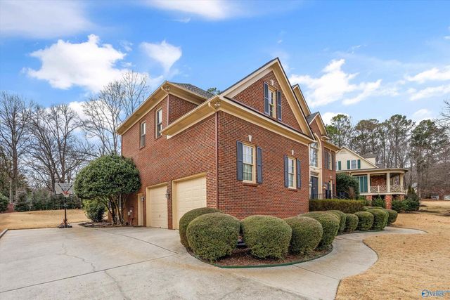 2746 Tammerack Lane SE, Owens Cross Roads, AL 35763