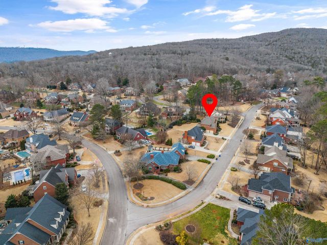 2746 Tammerack Lane SE, Owens Cross Roads, AL 35763