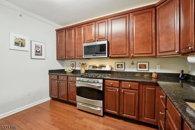 3 Bedrock Ct B3, Woodland Park, NJ 07424