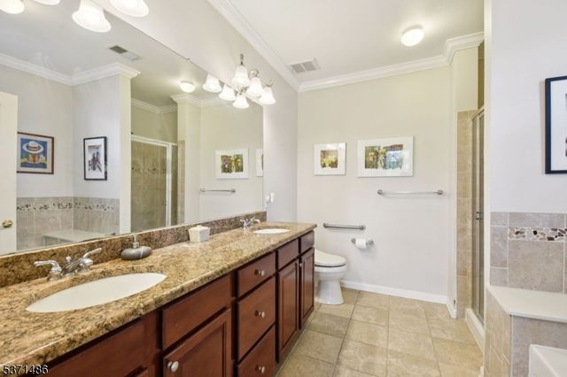 3 Bedrock Ct B3, Woodland Park, NJ 07424