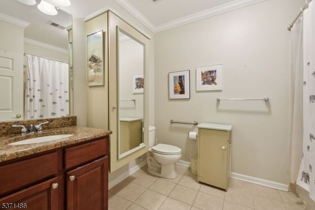 3 Bedrock Ct B3, Woodland Park, NJ 07424