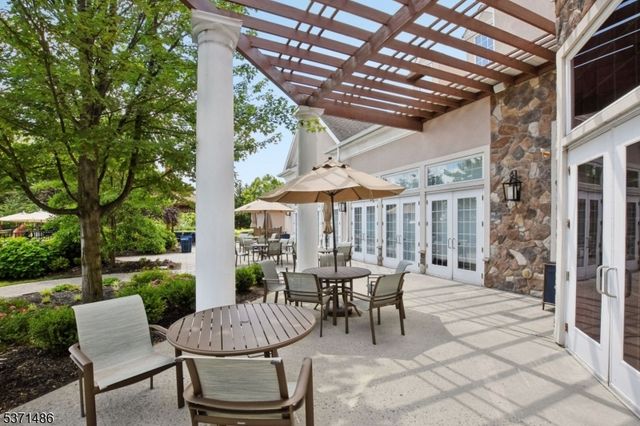 3 Bedrock Ct B3, Woodland Park, NJ 07424