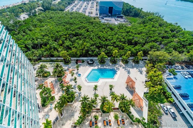 100 Bayview Dr 1528, Sunny Isles Beach, FL 33160