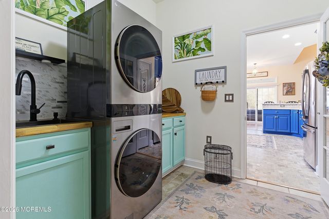 79 Strathmere Street, Waretown, NJ 08758