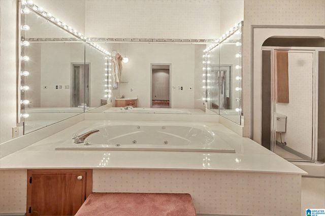 110 FRIENDSHIP CIRCLE, Clanton, AL 35045