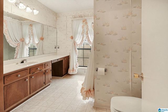 110 FRIENDSHIP CIRCLE, Clanton, AL 35045