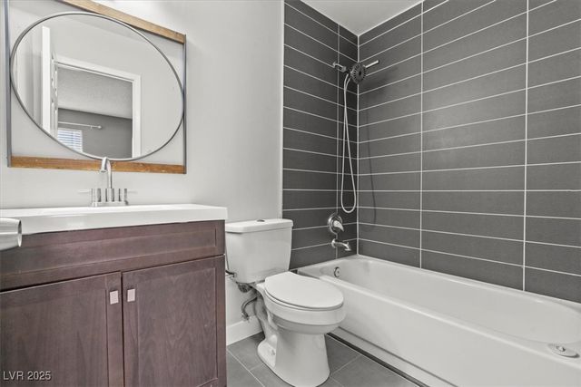 1112 Observation Drive 201, Las Vegas, NV 89128