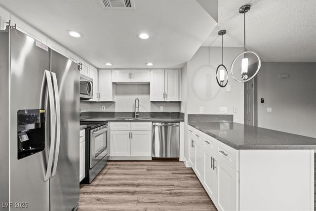 1112 Observation Drive 201, Las Vegas, NV 89128