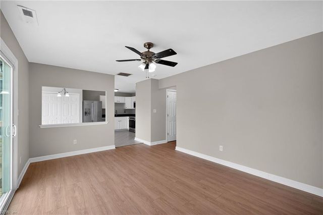 202 Friar CT, Suffolk, VA 23434