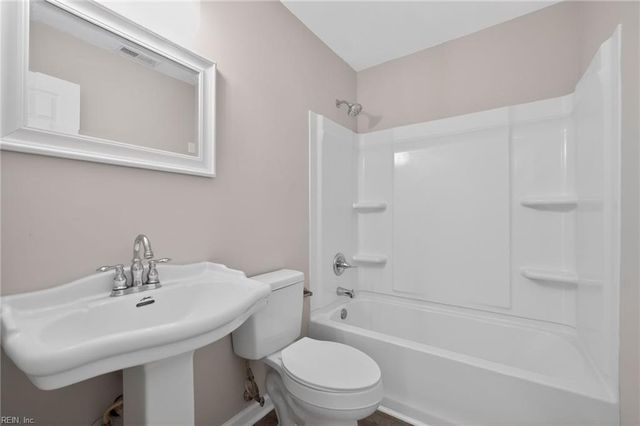202 Friar CT, Suffolk, VA 23434