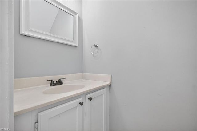 202 Friar CT, Suffolk, VA 23434