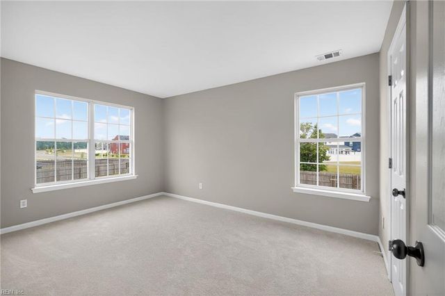 202 Friar CT, Suffolk, VA 23434
