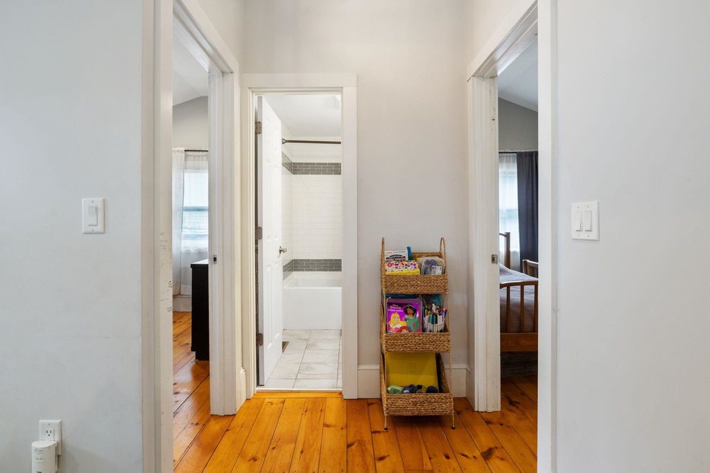 Image 23 of property listing at 24 Walnut Avenue, Hampton, NH 03842