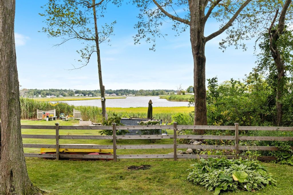 Image 36 of property listing at 24 Walnut Avenue, Hampton, NH 03842