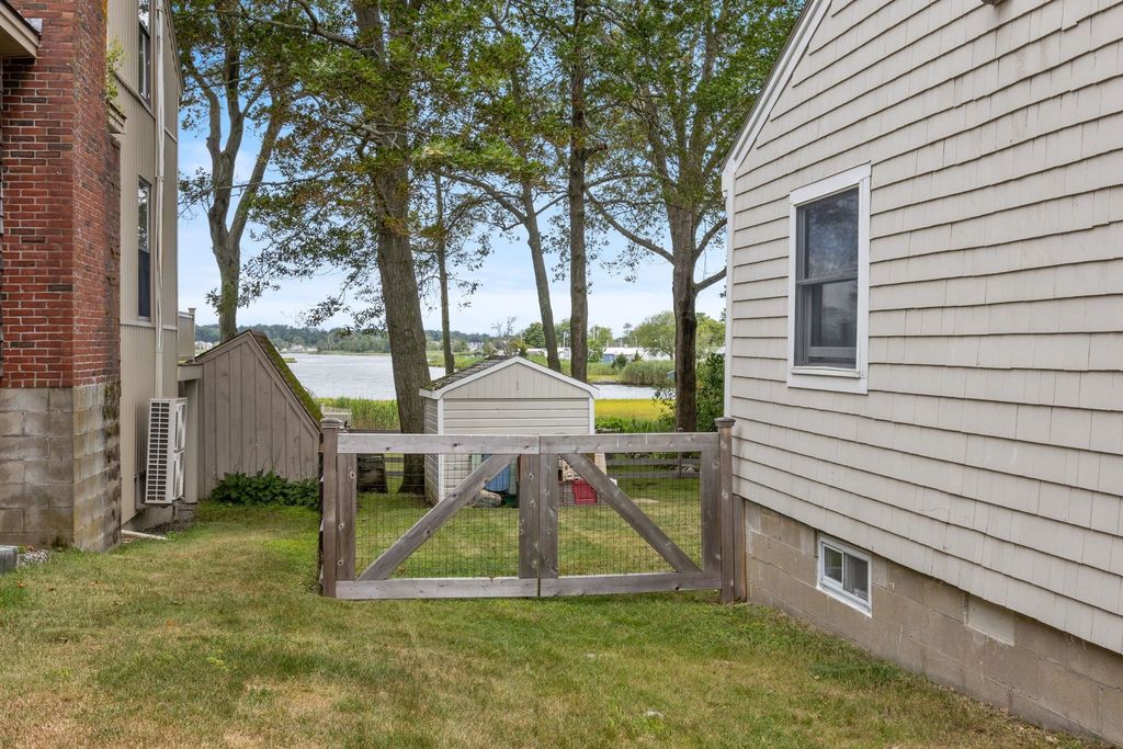 Image 37 of property listing at 24 Walnut Avenue, Hampton, NH 03842