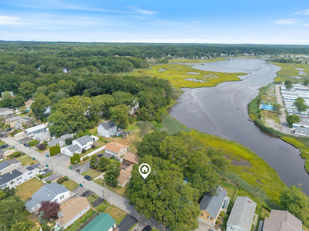 Image 40 of property listing at 24 Walnut Avenue, Hampton, NH 03842