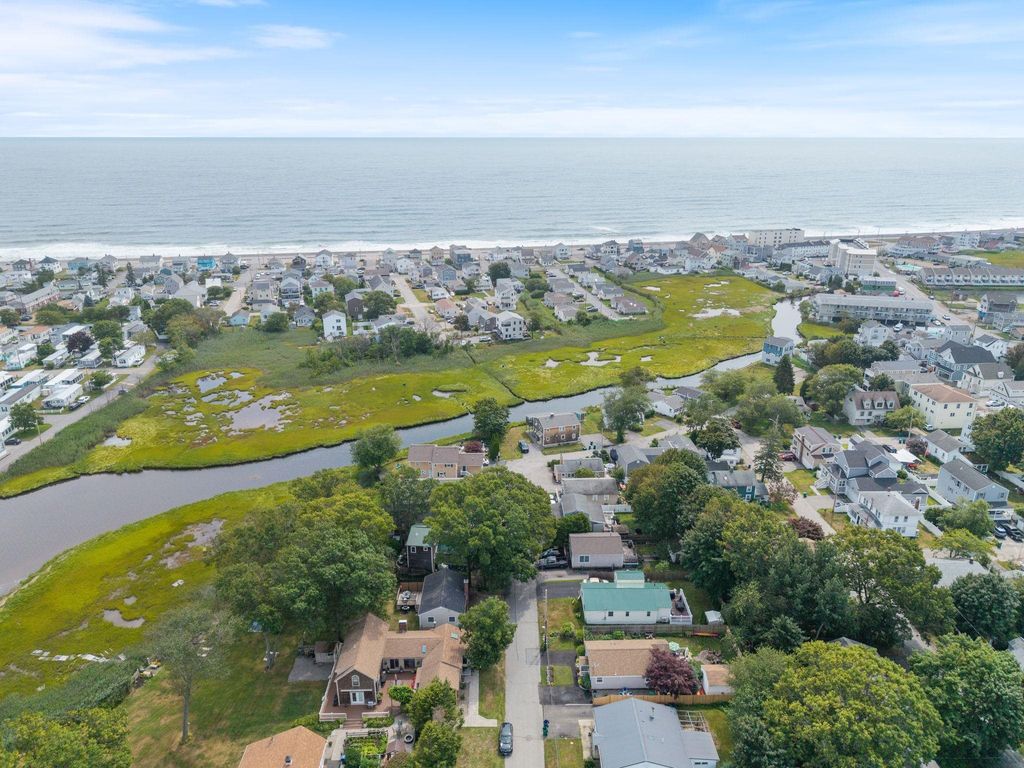 Image 42 of property listing at 24 Walnut Avenue, Hampton, NH 03842