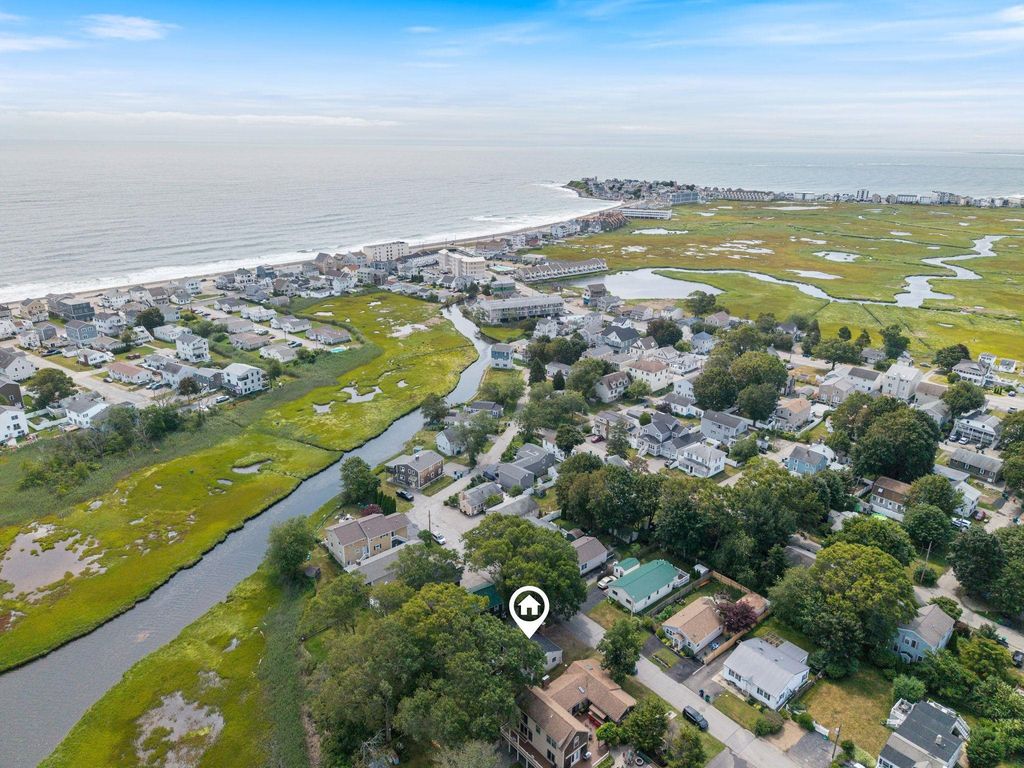 Image 43 of property listing at 24 Walnut Avenue, Hampton, NH 03842