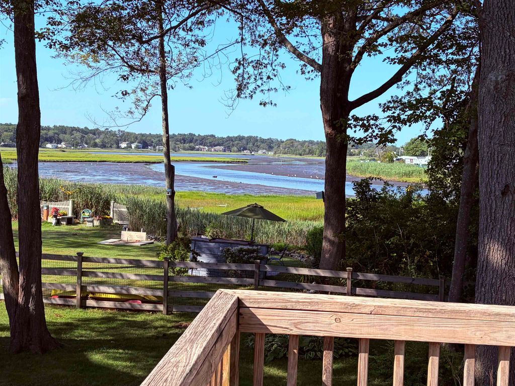 Image 46 of property listing at 24 Walnut Avenue, Hampton, NH 03842