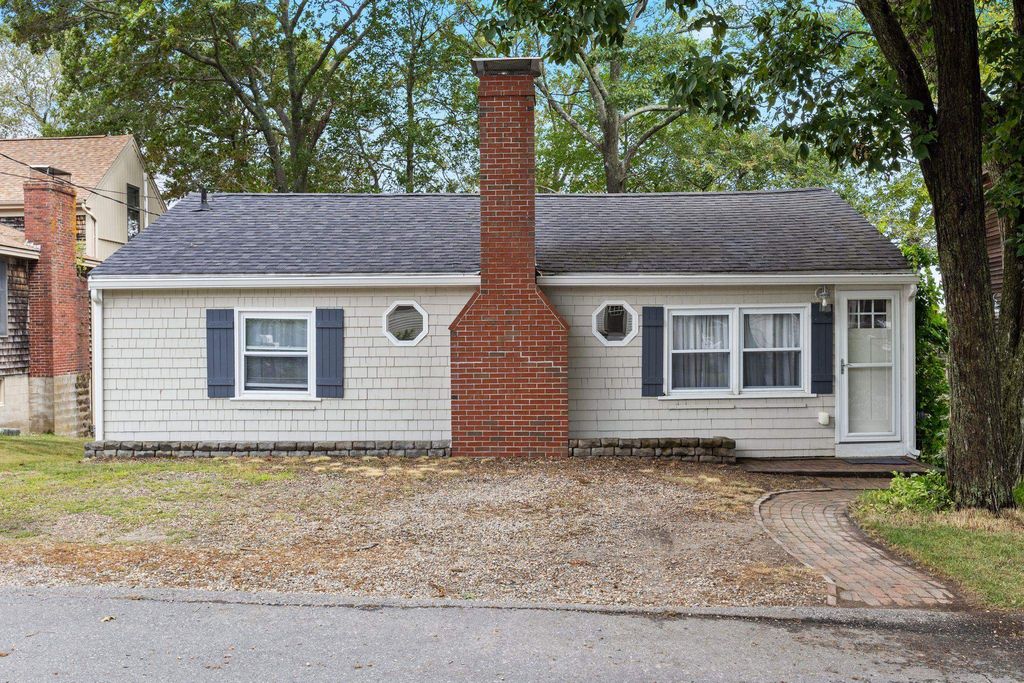 Image 48 of property listing at 24 Walnut Avenue, Hampton, NH 03842
