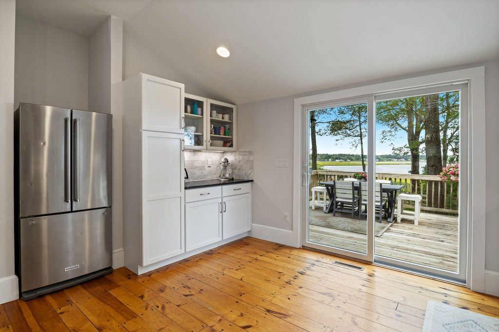 Image 8 of property listing at 24 Walnut Avenue, Hampton, NH 03842