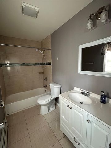472 South 9th Street, Lindenhurst, NY 11757