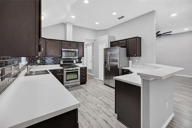 3514 Daisy Lane, Grand Prairie, TX 75052