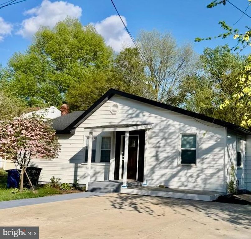 1303 DORCHESTER AVE, Baltimore, MD 21207