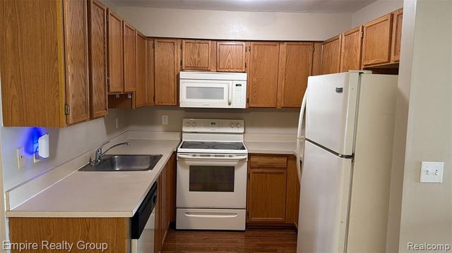 4334 Schaefer Road, Dearborn, MI 48126